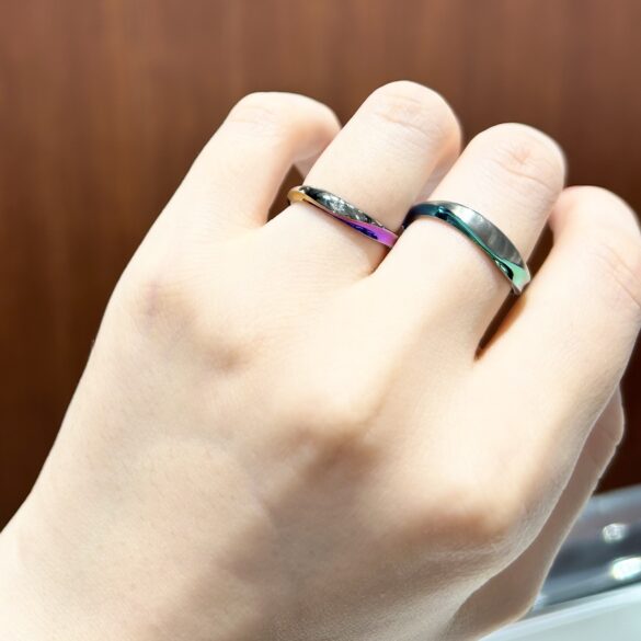 SORAの結婚指輪ガンガの着用画像