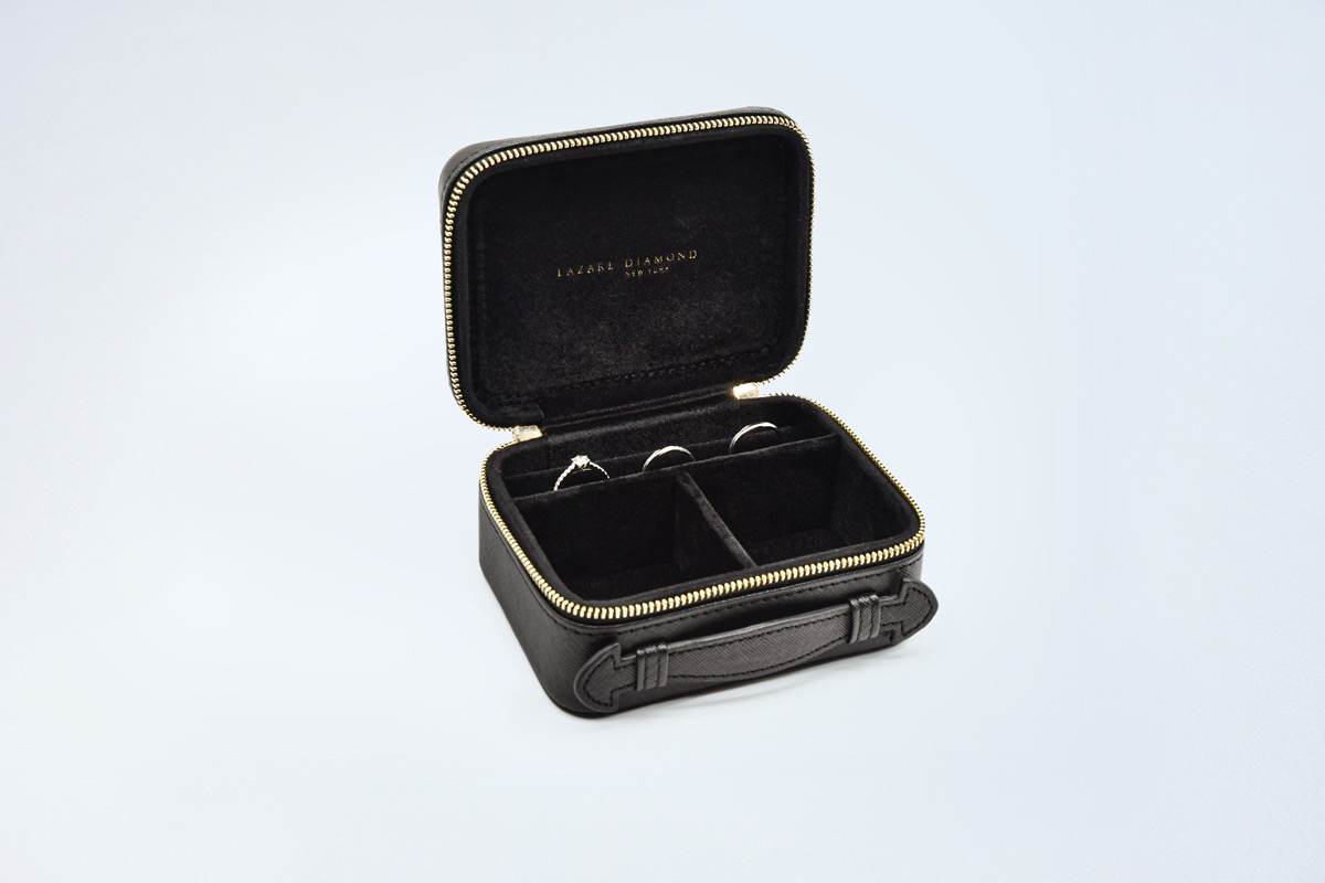 ラザールダイヤモンドノベルティ