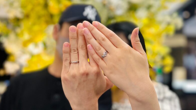 【新潟市】NIWAKAの婚約指輪と結婚指輪をおつくりいただきました