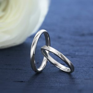 ロイヤル・アッシャーのマット加工の結婚指輪