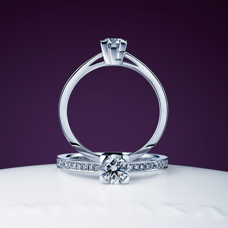 NIWAKAの婚約指輪　心　メレダイヤモンドがアーム部分に入っているタイプと入ってないタイプ