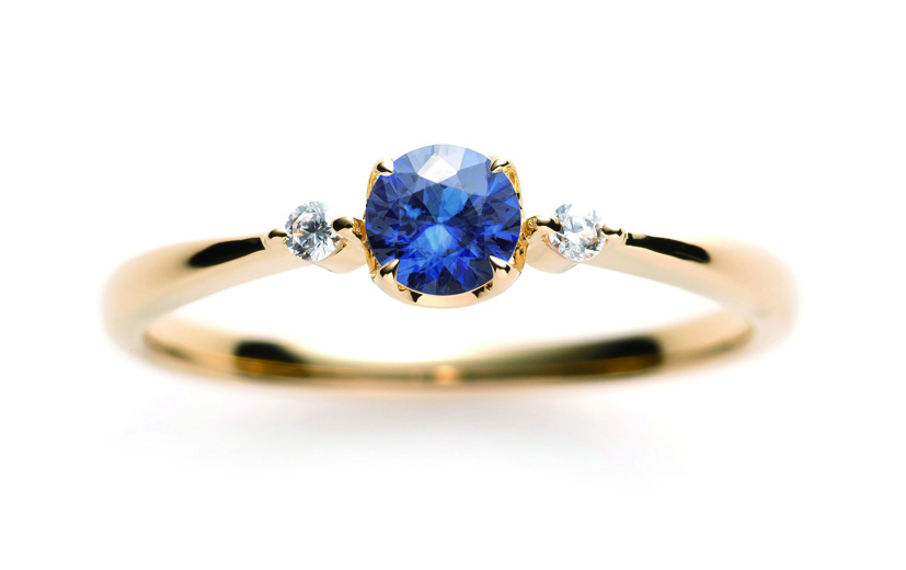 ブルーとピンクが綺麗なサファイアの婚約指輪・結婚指輪　9月の誕生石