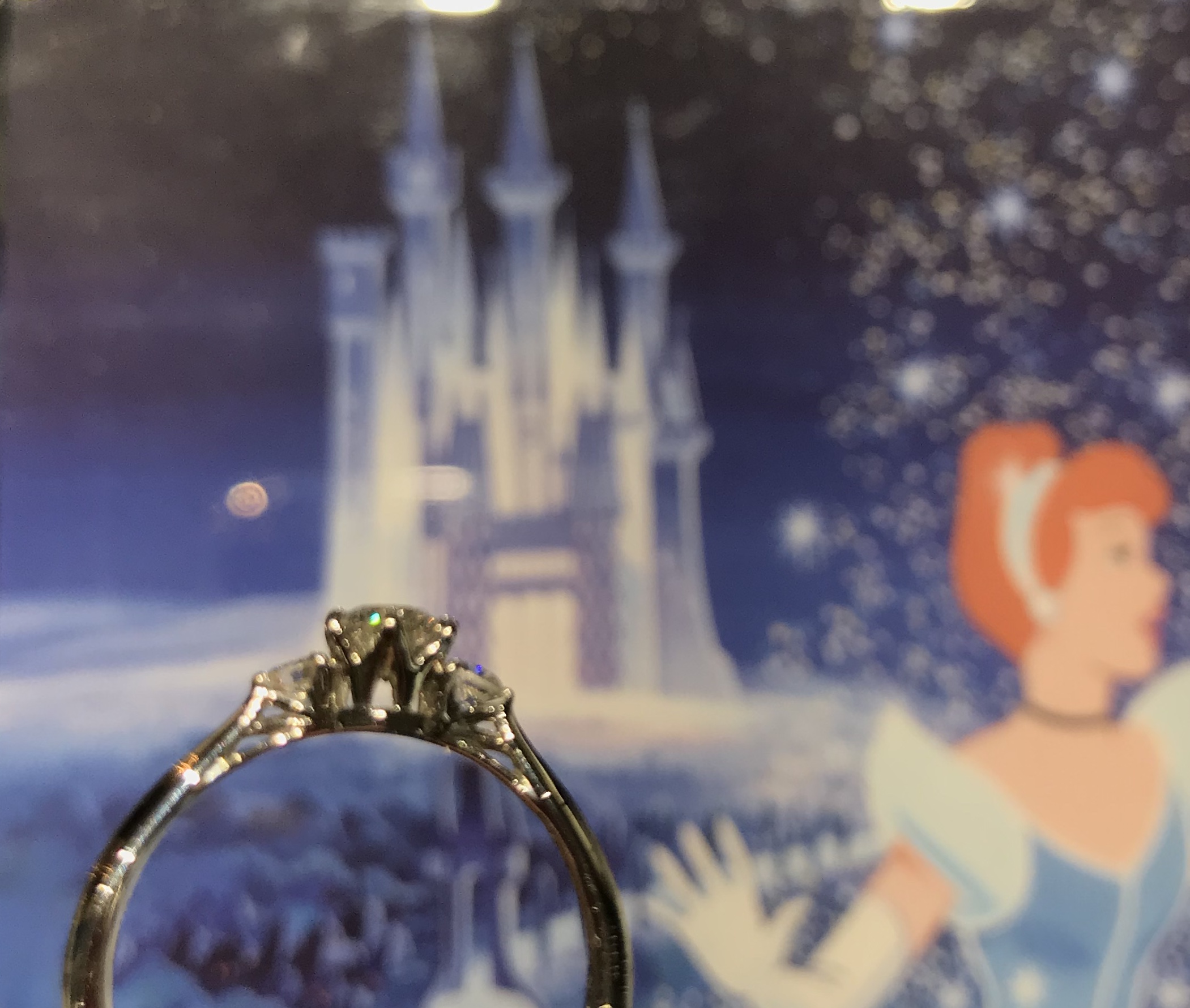 新潟で大人気🌟ディズニーの婚約指輪🏰〜シンデレラ〜 | ISSHINDO