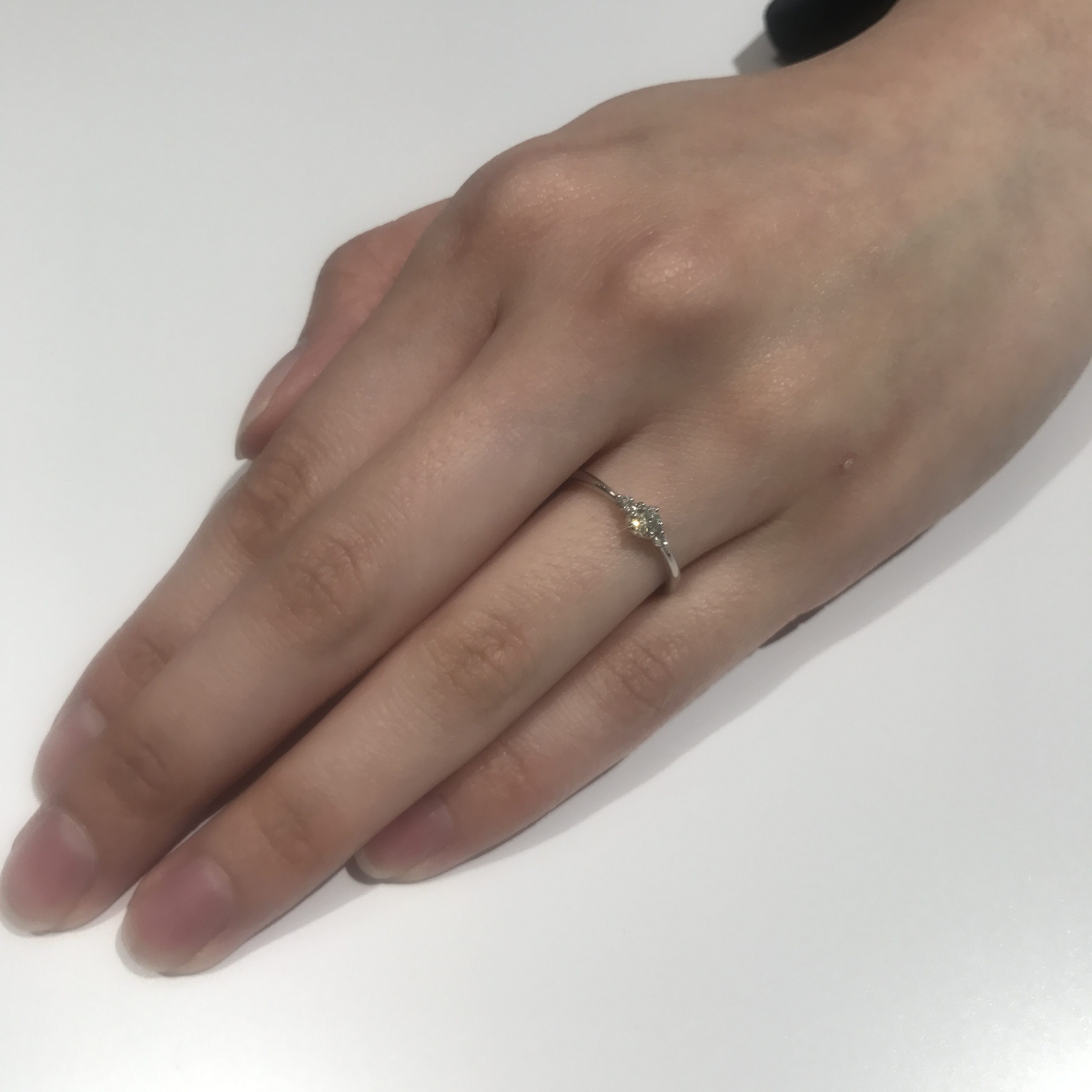 新潟で10万円以内で用意する婚約指輪