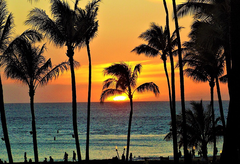 ハワイのマウイ島の夕焼け