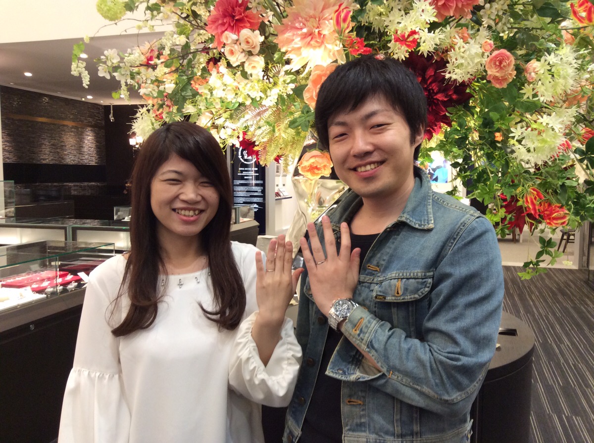 NIWAKAの結婚指輪「雪佳景-せっかけい-」決め手 はデザイン｜I様＆S様