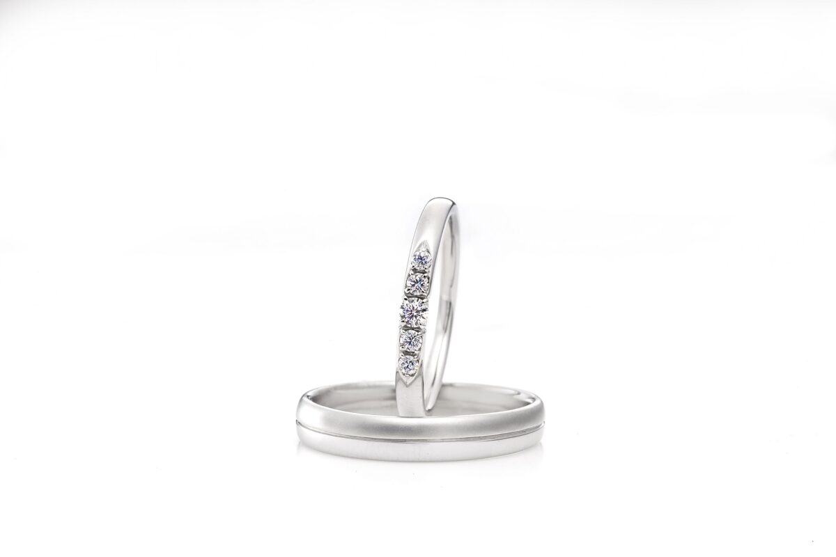 ラザールダイヤモンドの結婚指輪ロージー
