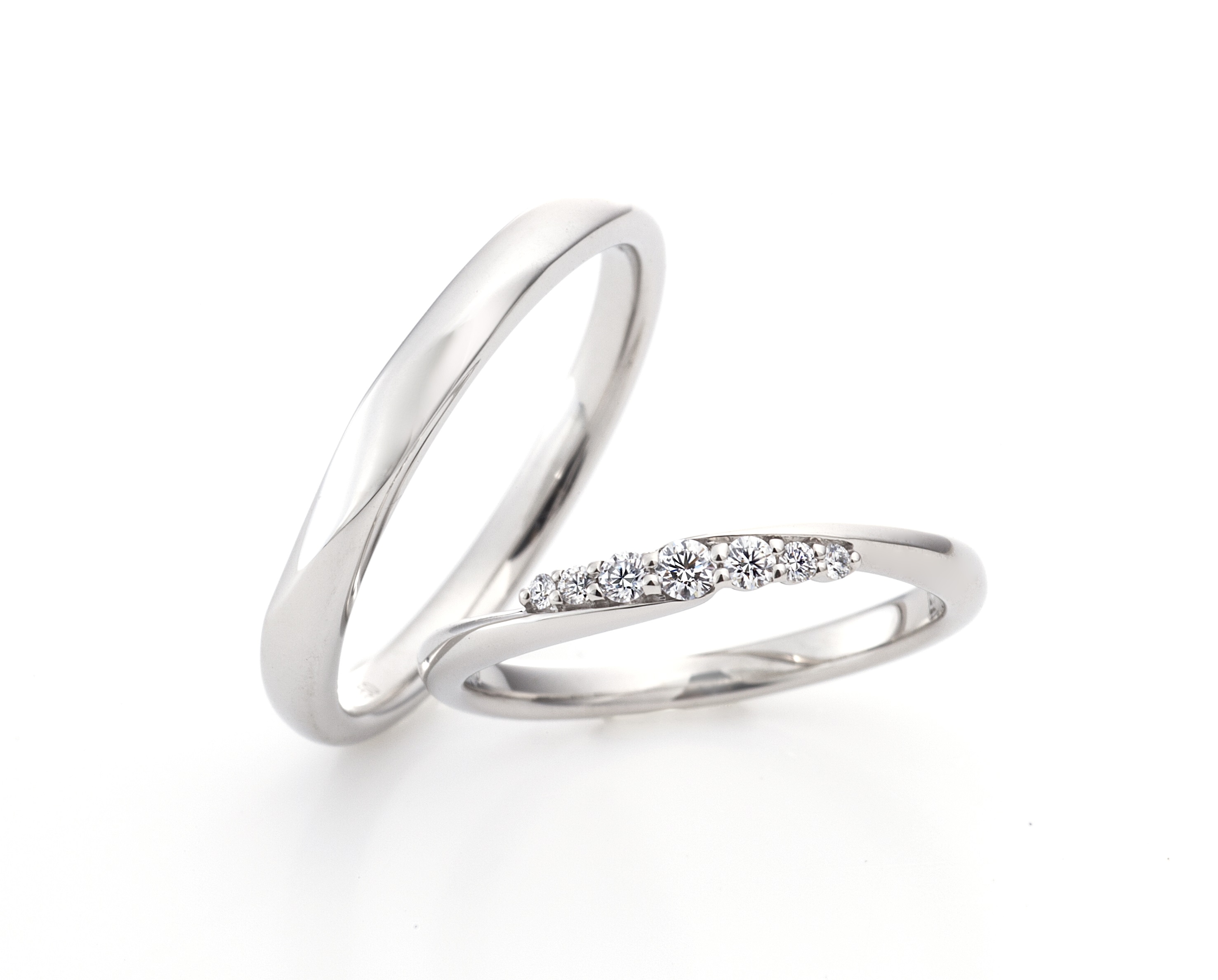ラザールダイヤモンドの結婚指輪　カリーナ