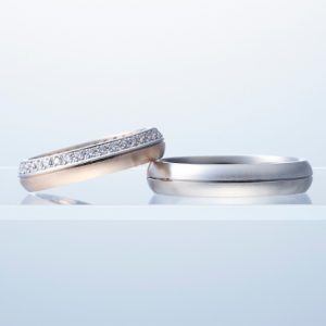 N.Y.NIWAKAのヘアライン加工の結婚指輪「レゾナンス」