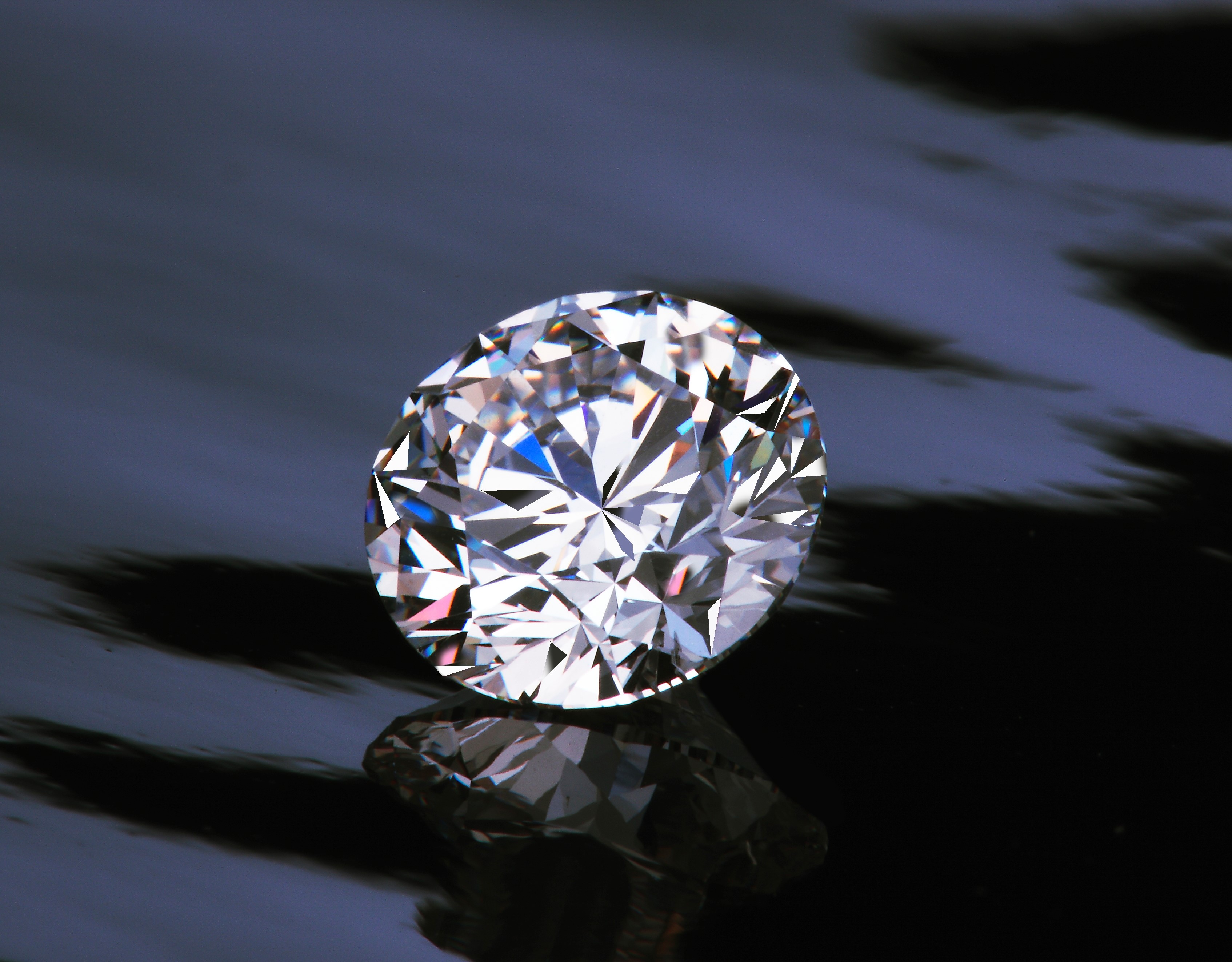 ダイヤモンドの4cの優先順位とは どれを重視すべきかタイプ別にご紹介 Isshindo Bridal Blog