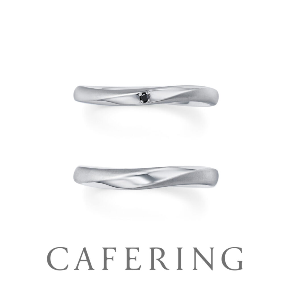 カフェリングのブラックダイヤモンドの結婚指輪ローブドゥマリエの画像