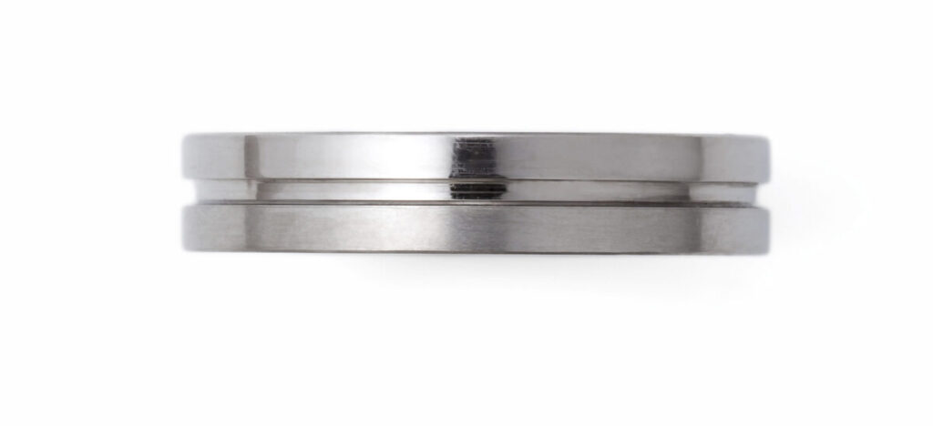 結婚指輪の素材　ジルコニウム