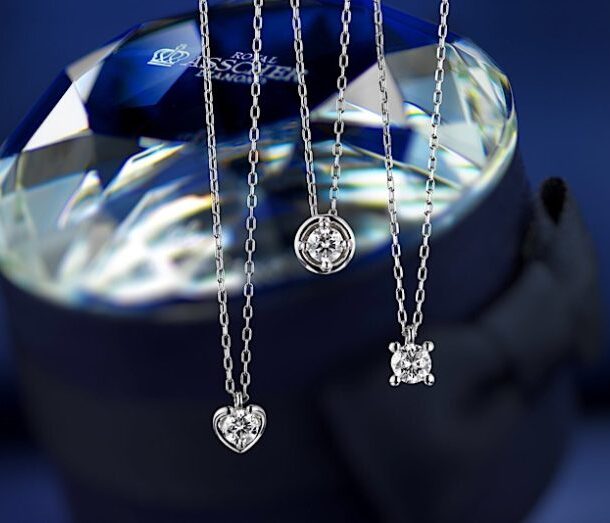 ロイヤル・アッシャーのダイヤモンドネックレス