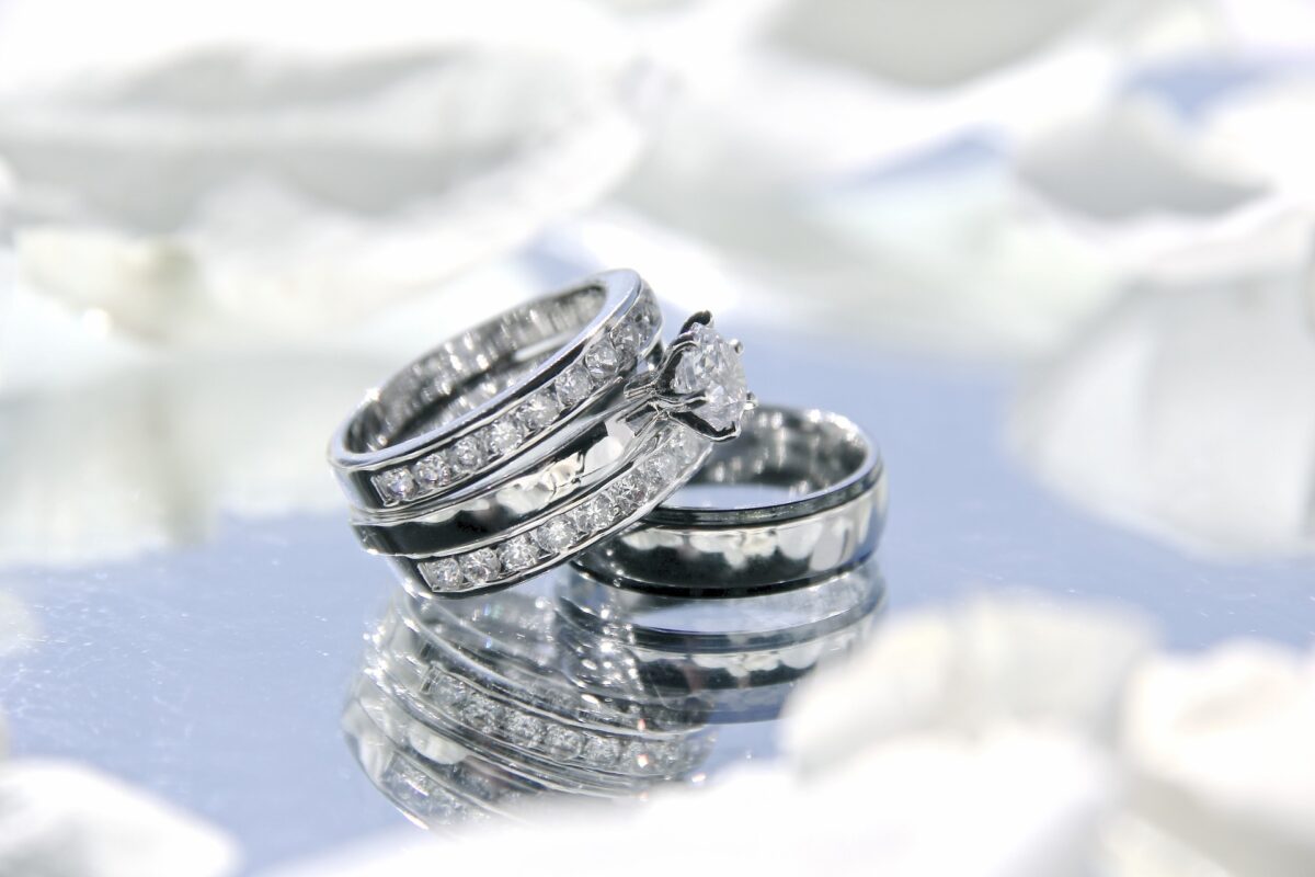 高級な結婚指輪のイメージ