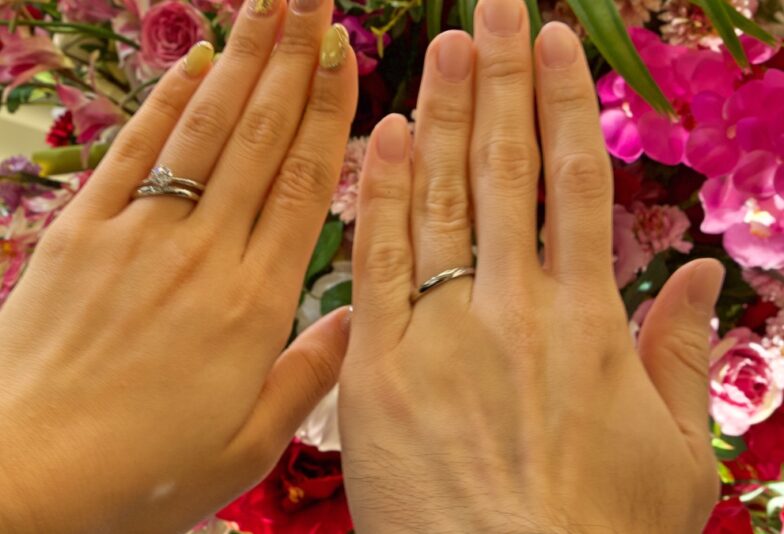 婚約指輪・結婚指輪　左手着用画像