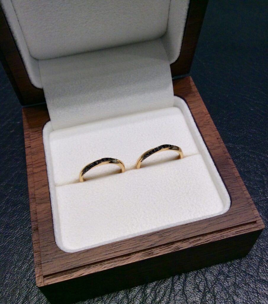 ポンテヴェキオの結婚指輪リンコントロ　ゴールドアレンジ