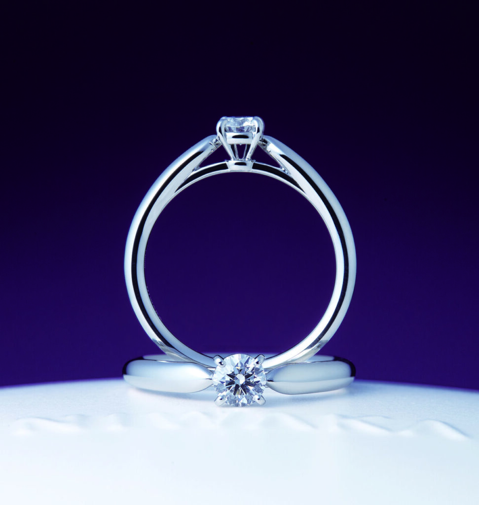 NIWAKAの婚約指輪「花咲」の画像