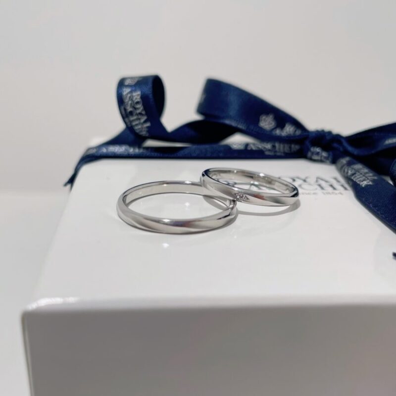 ロイヤル・アッシャーの結婚指輪の画像