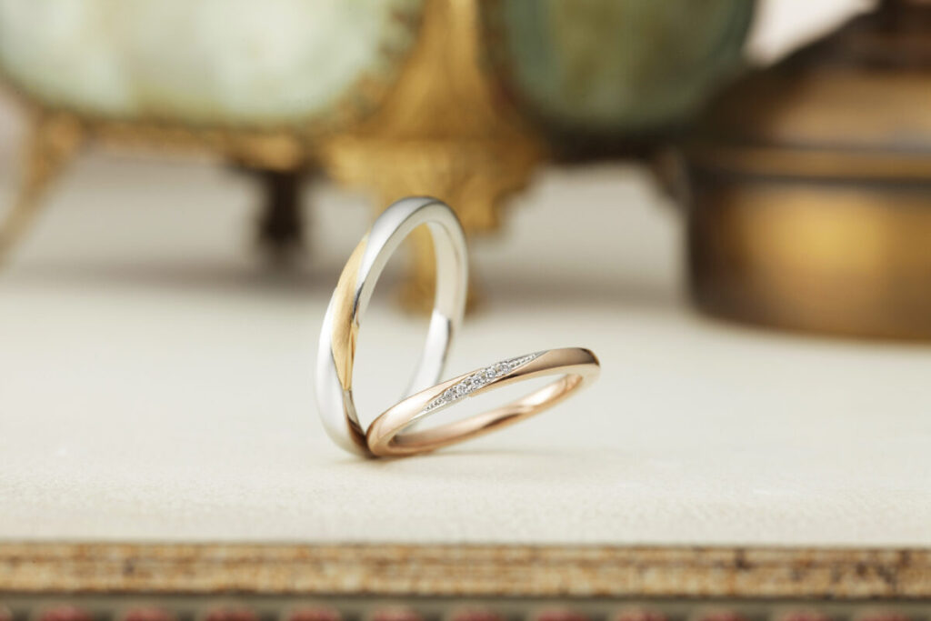 アンティックの結婚指輪ノイルトの画像