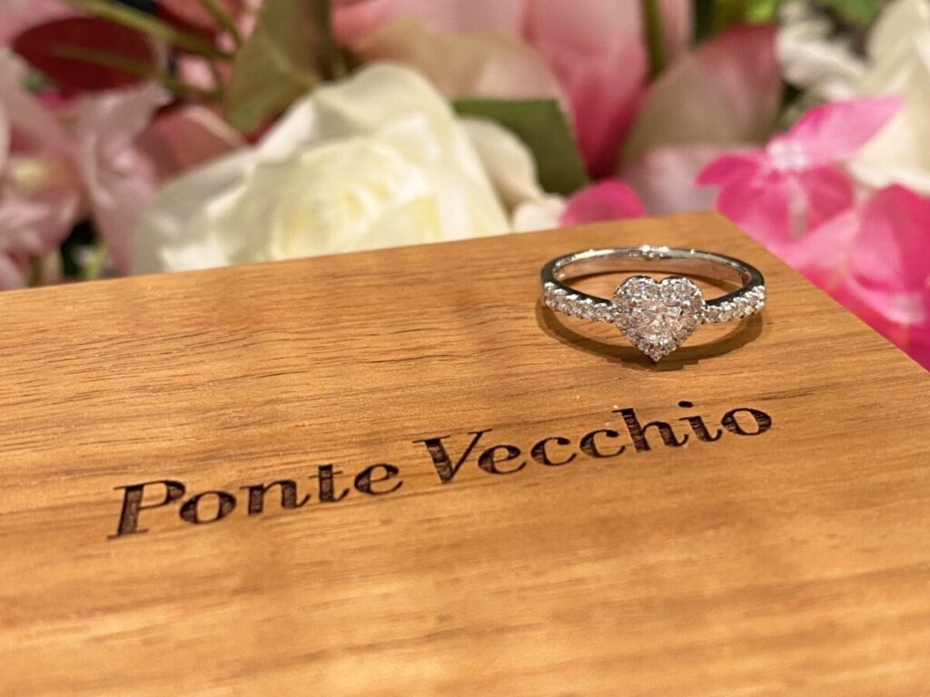 ポンテヴェキオの婚約指輪　ハッピーハート