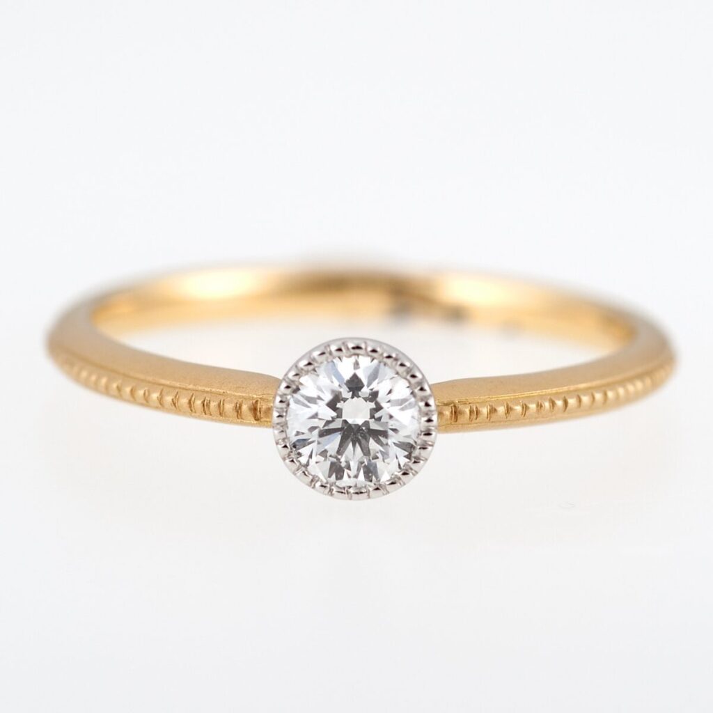 アンティークな婚約指輪