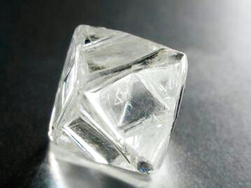 コンフリクトフリーダイヤモンドの原石