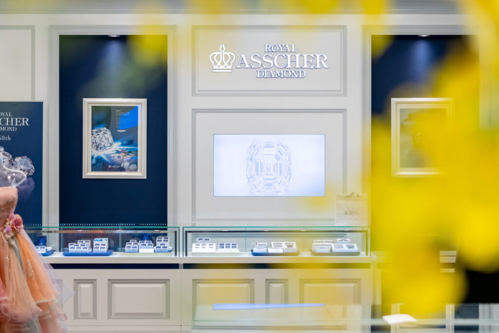 ロイヤル・アッシャーコーナー店内画像