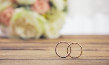 “おしゃれな結婚指輪”の最新トレンドはこれ！ふたりらしさを追求する結婚指輪の選び方