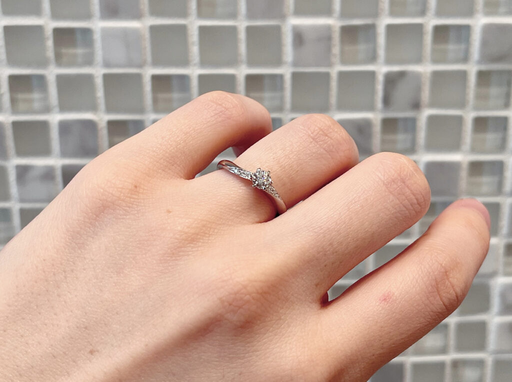 ラザールダイヤモンドの婚約指輪　クーパーズ