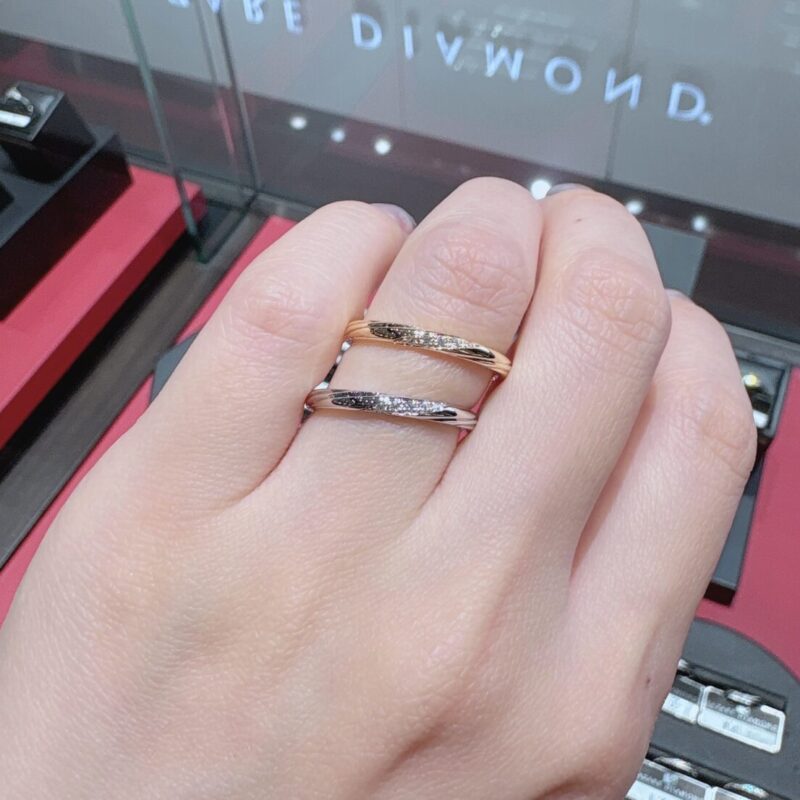 プラチナよりゴールドが高いラザールダイヤモンドの結婚指輪