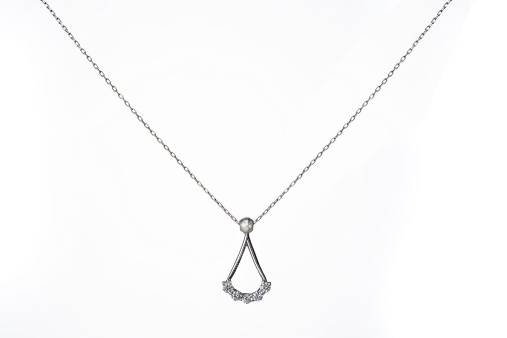 ラザールダイヤモンドのネックレス「リトルステラ」の画像