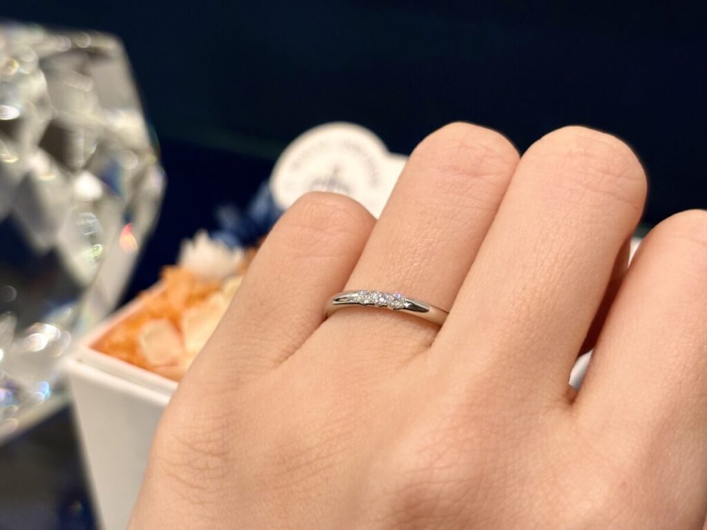 WRB914 結婚指輪　着用画像