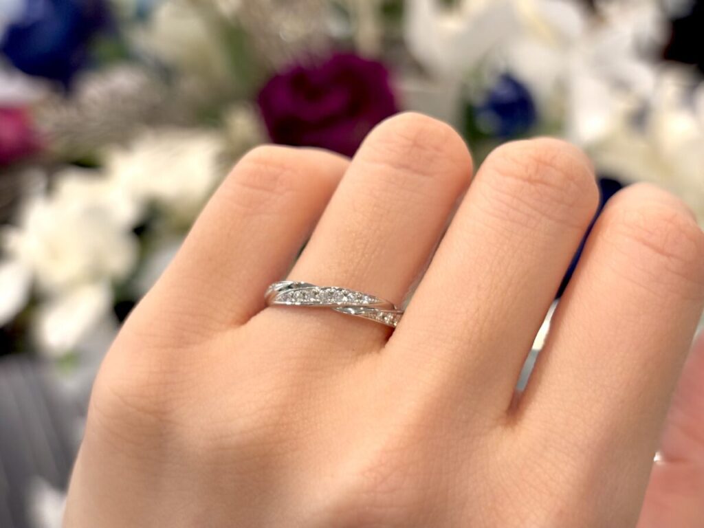 ロイヤル・アッシャーの結婚指輪WRB911