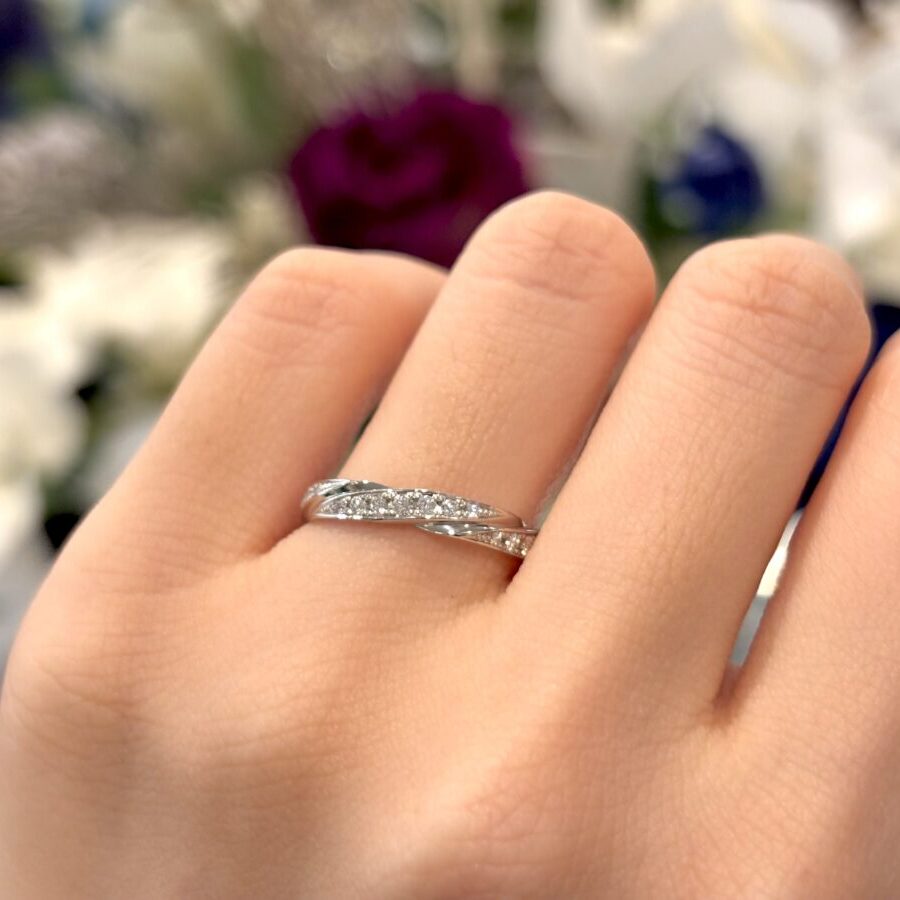ロイヤル・アッシャーの結婚指輪WRB911