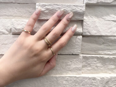 ハワイアンジュエリーの重ねづけ｜着用画像でコーディネートのコツ解説