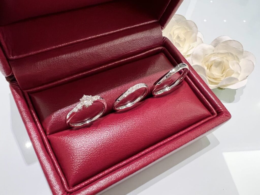 モニッケンダムの婚約指輪と結婚指輪