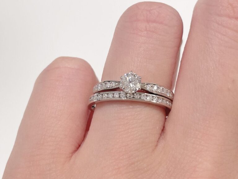 ロイヤル・アッシャーの婚約指輪ERA815・結婚指輪JRA0202BP