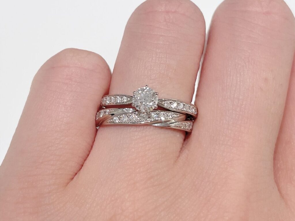 ロイヤル・アッシャーの婚約指輪ERA815・結婚指輪WRA901/WRB911
