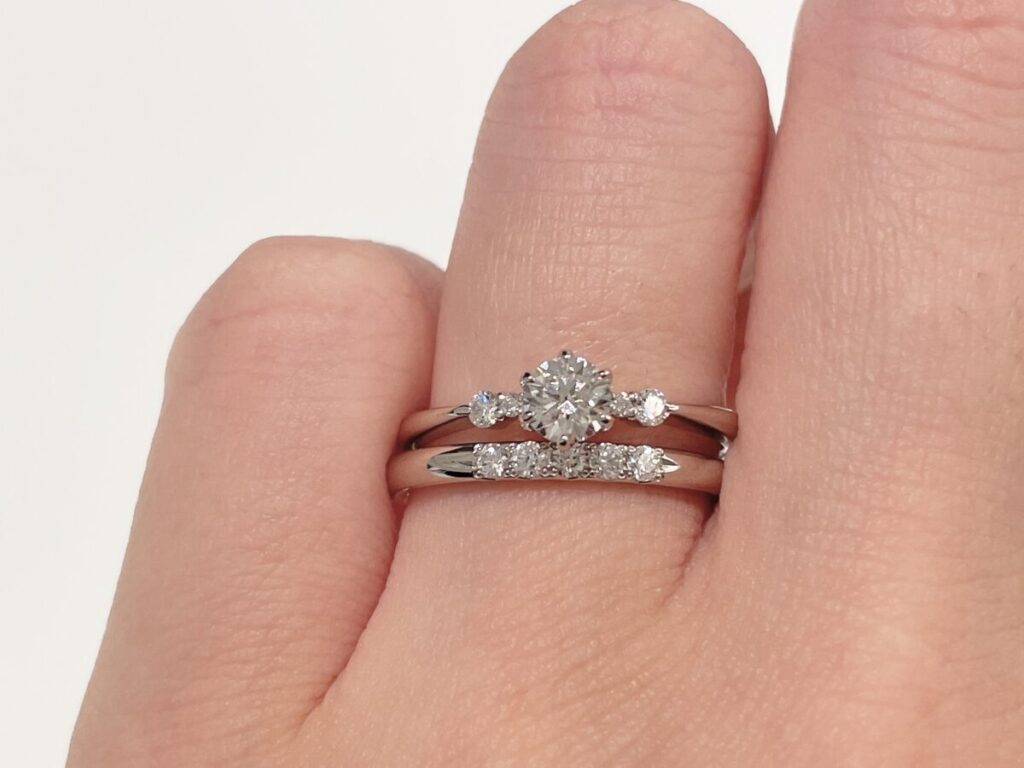 ロイヤル・アッシャーの婚約指輪ERA814・結婚指輪WRA904/WRB914