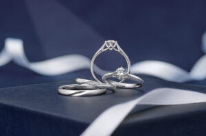 ロイヤル・アッシャールフト｜澄み切った青空を表現したブライダルコレクション