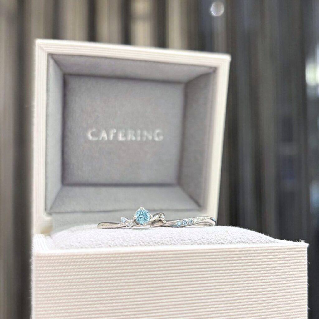 アイスブルーダイヤ　ローブドゥマリエ