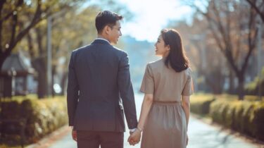 結婚挨拶に向かうカップル