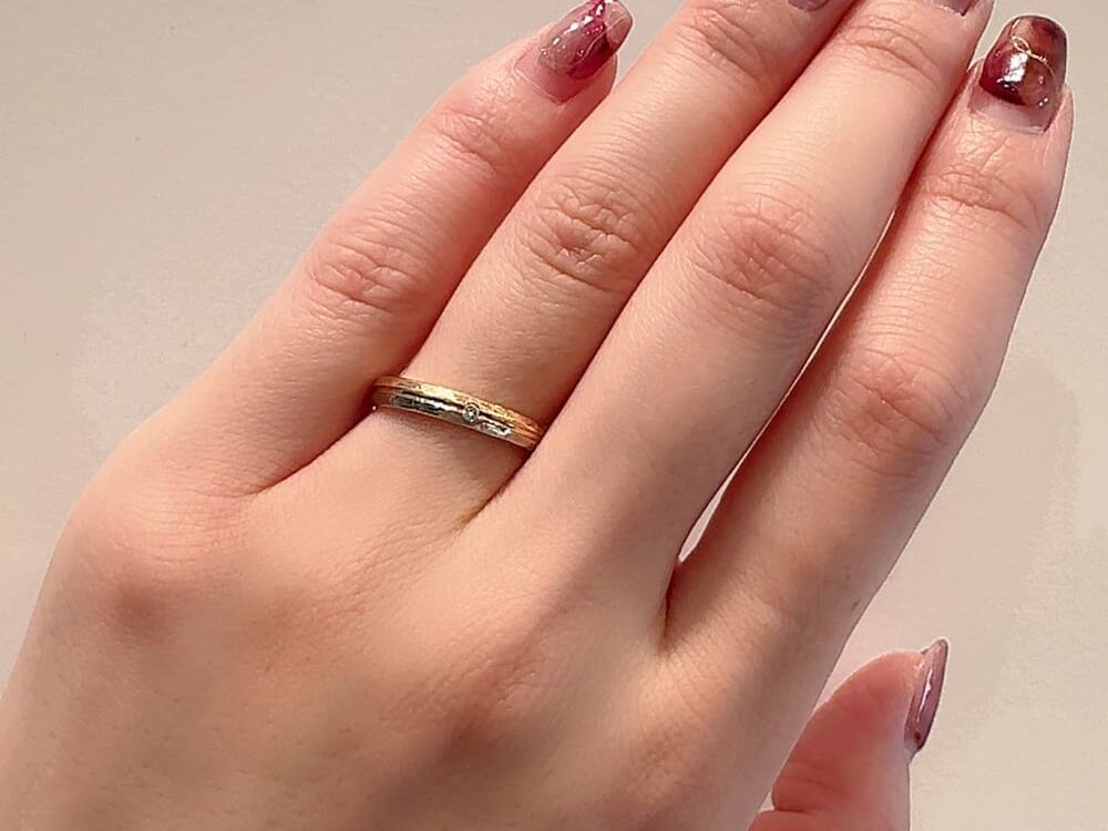 フィッシャーの結婚指輪370着用イメージ