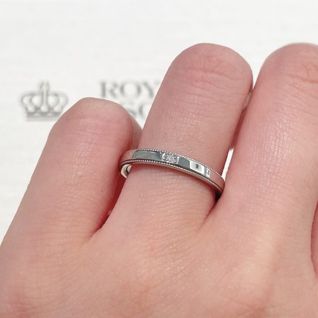 ロイヤル・アッシャーの結婚指輪WRB053
