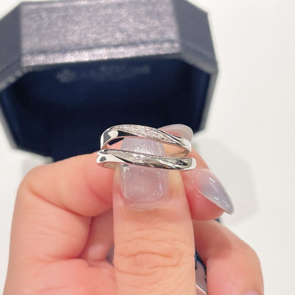 ロイヤル・アッシャーの結婚指輪WRA027/WRB037