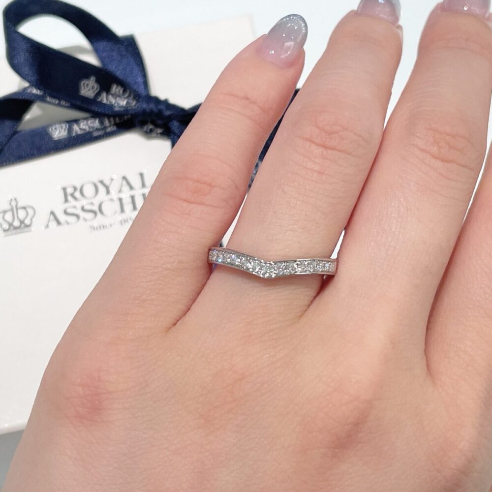 ロイヤル・アッシャーの結婚指輪WRB066