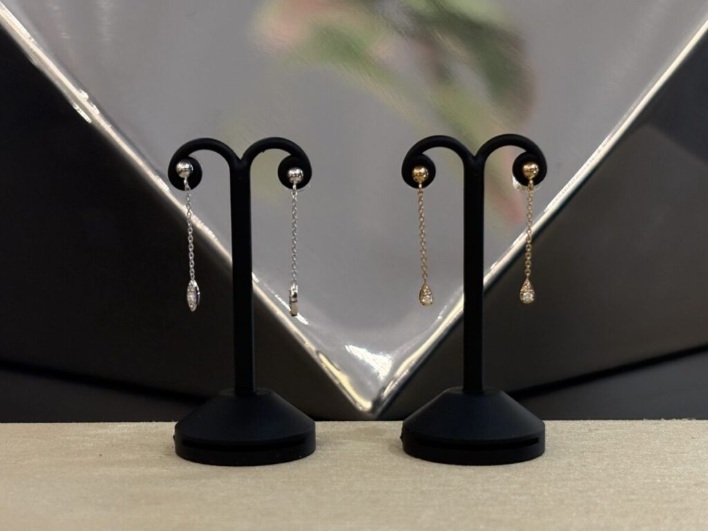 チェーン　ピアス