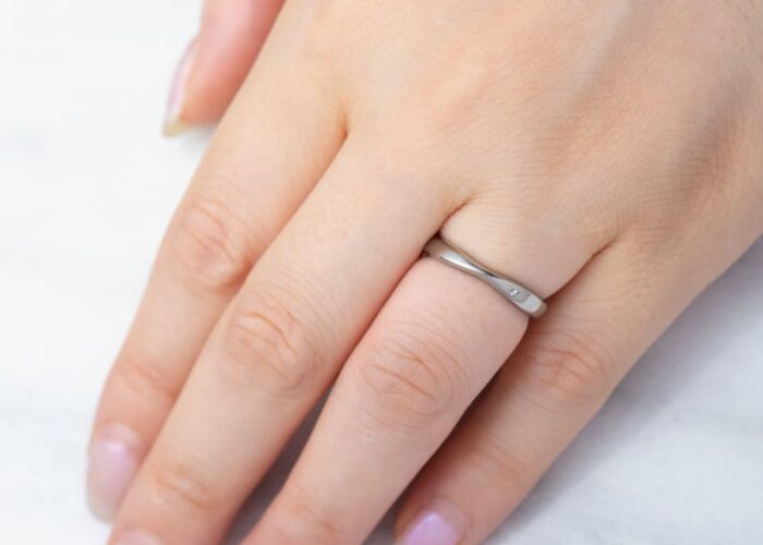 SORAの結婚指輪コトーの着用画像