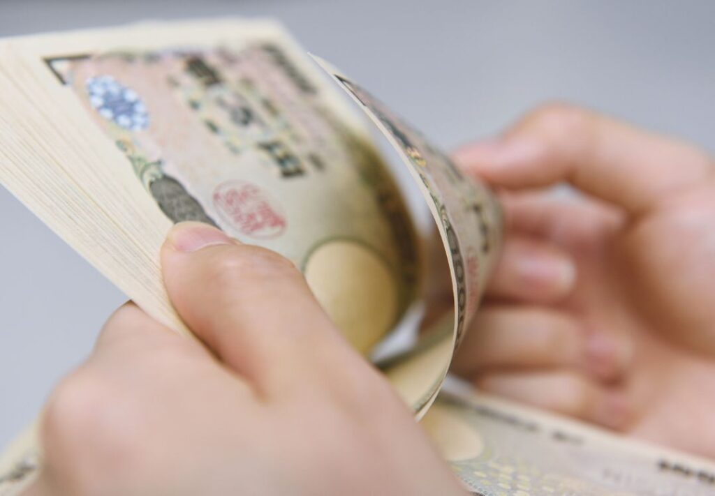 お金　予算