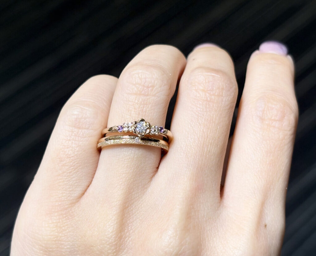 ラプンツェル婚約指輪と結婚指輪　重ねづけ